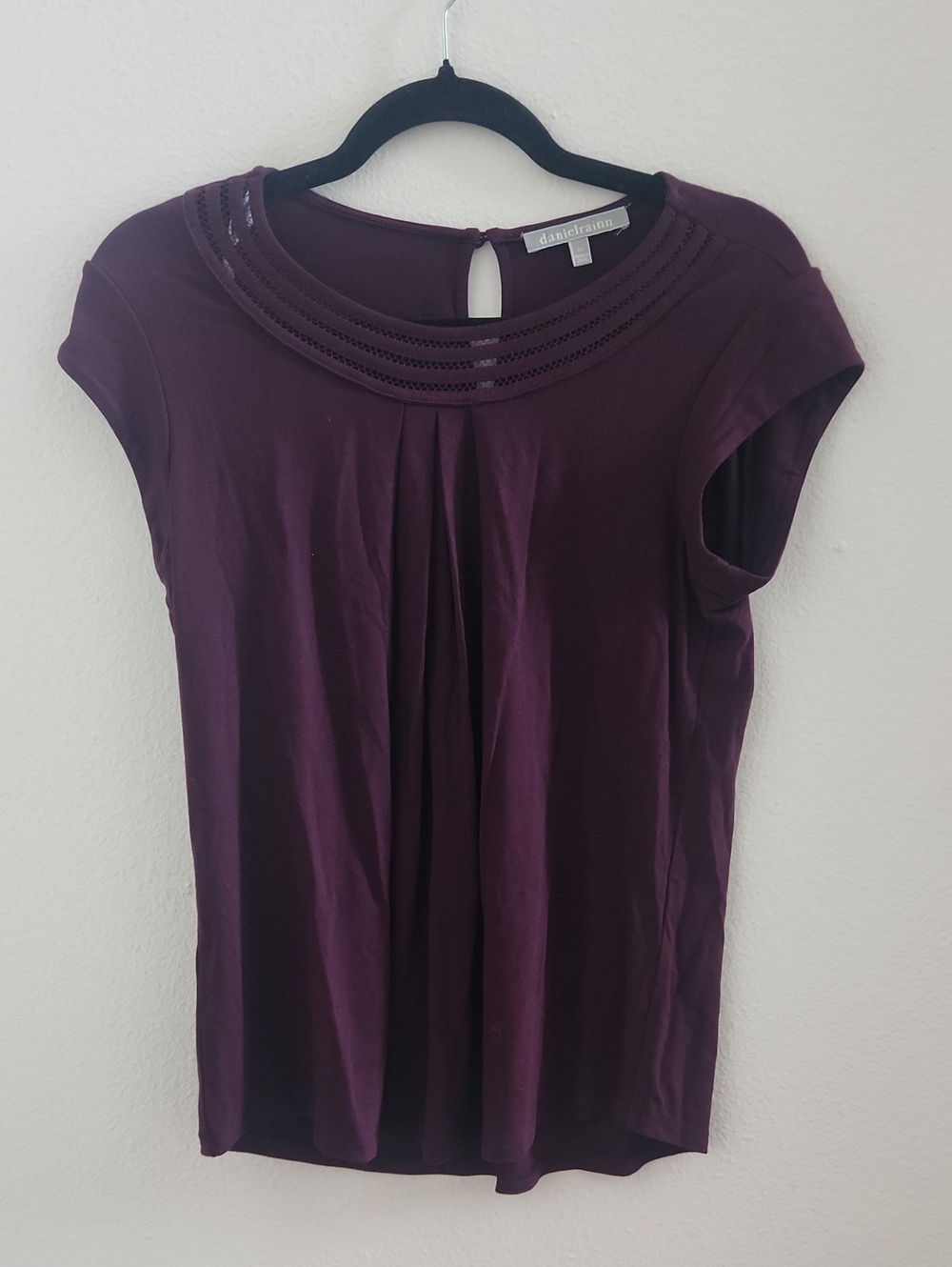Daniel Rainn Purple Cap Sleeve Pleated Knit Top